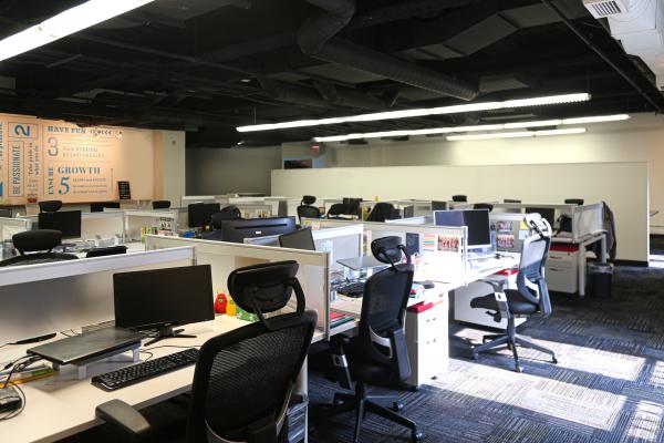 Suite 400 Interior