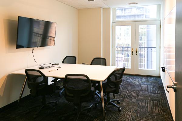 Suite 400 Interior
