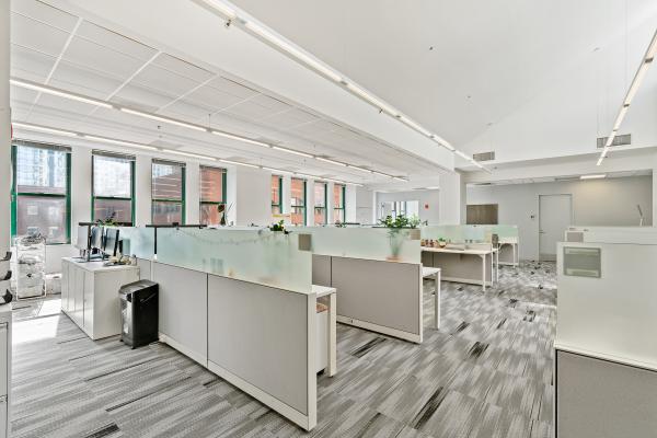 Suite 700 Interior
