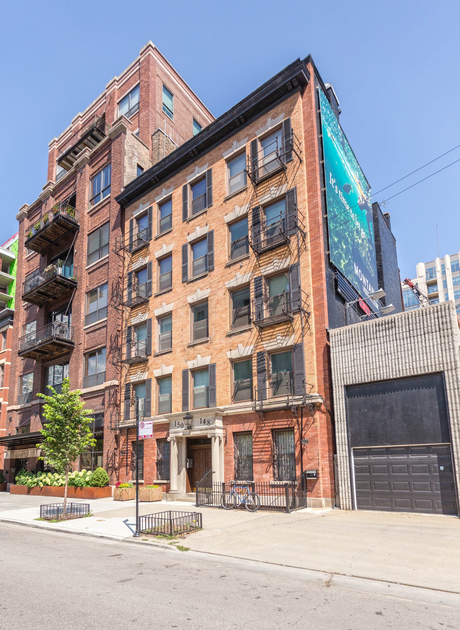 148-150 W Huron Exterior
