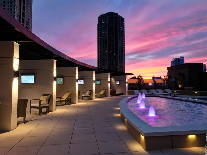 AMLI River North - Terrace