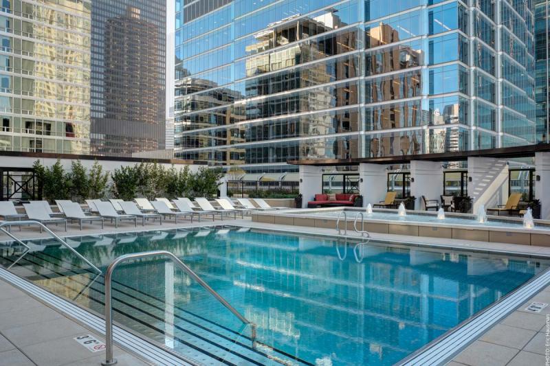 AMLI River North - Swimming Pool