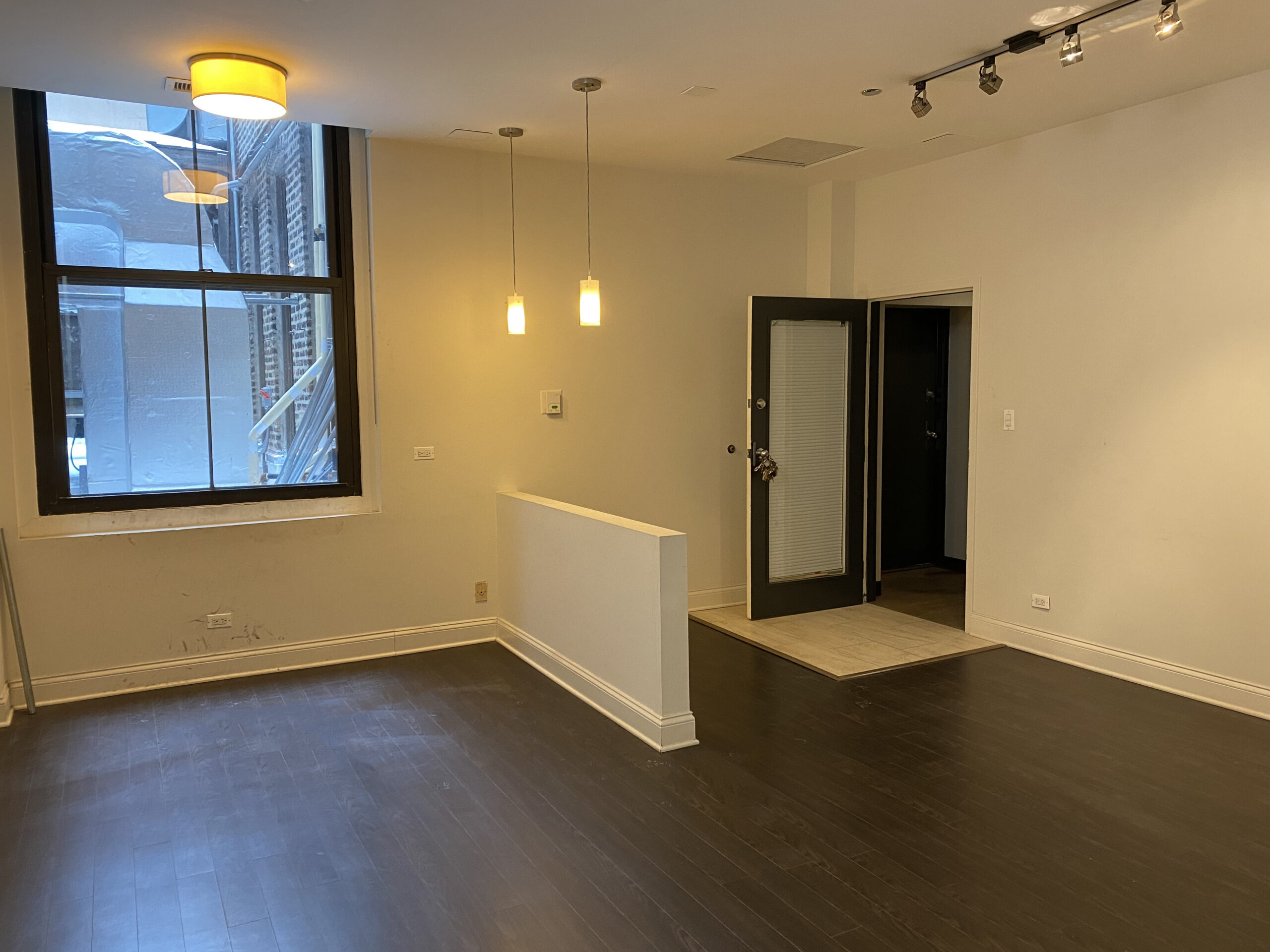 430-436 N Clark Interior