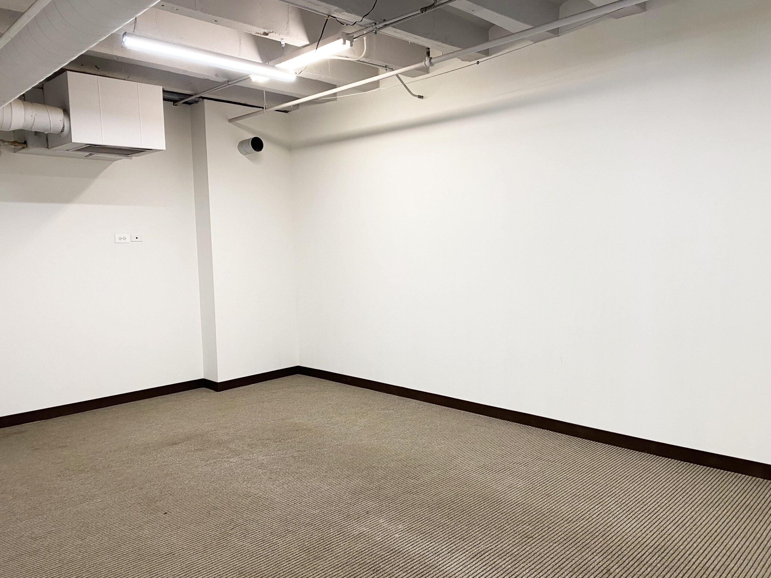 Suite 403 Interior