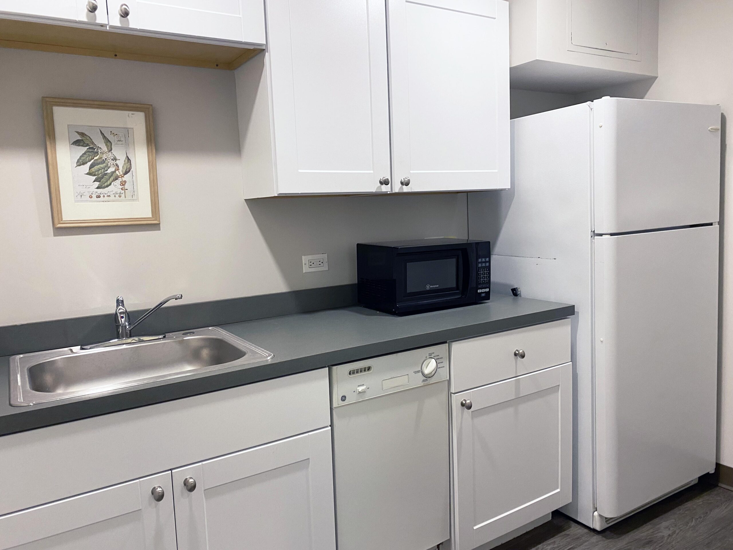 441-449 N Clark Interior