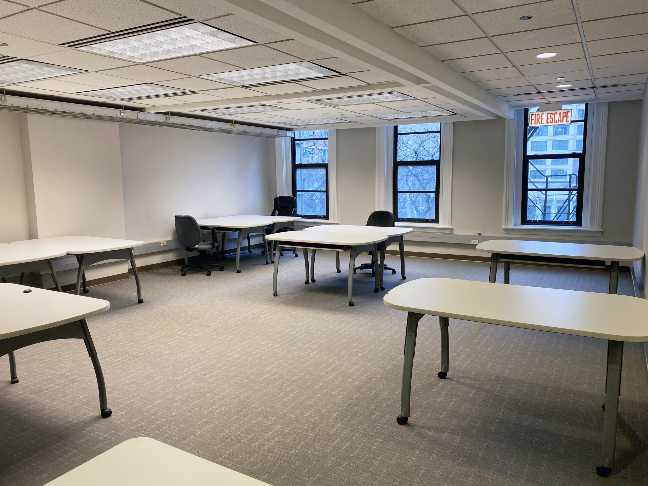 441-449 N Clark Interior