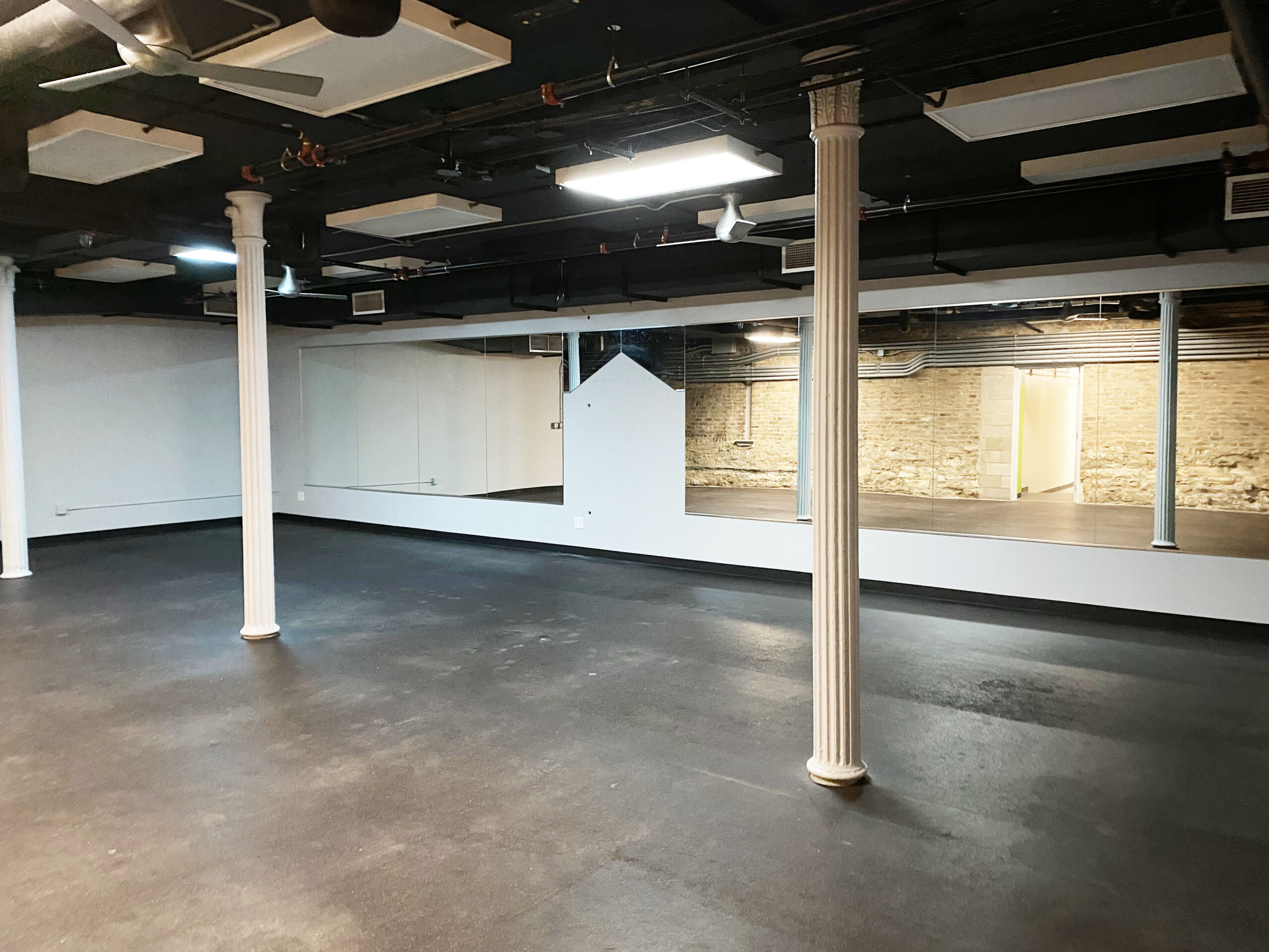 430-436 N Clark Interior