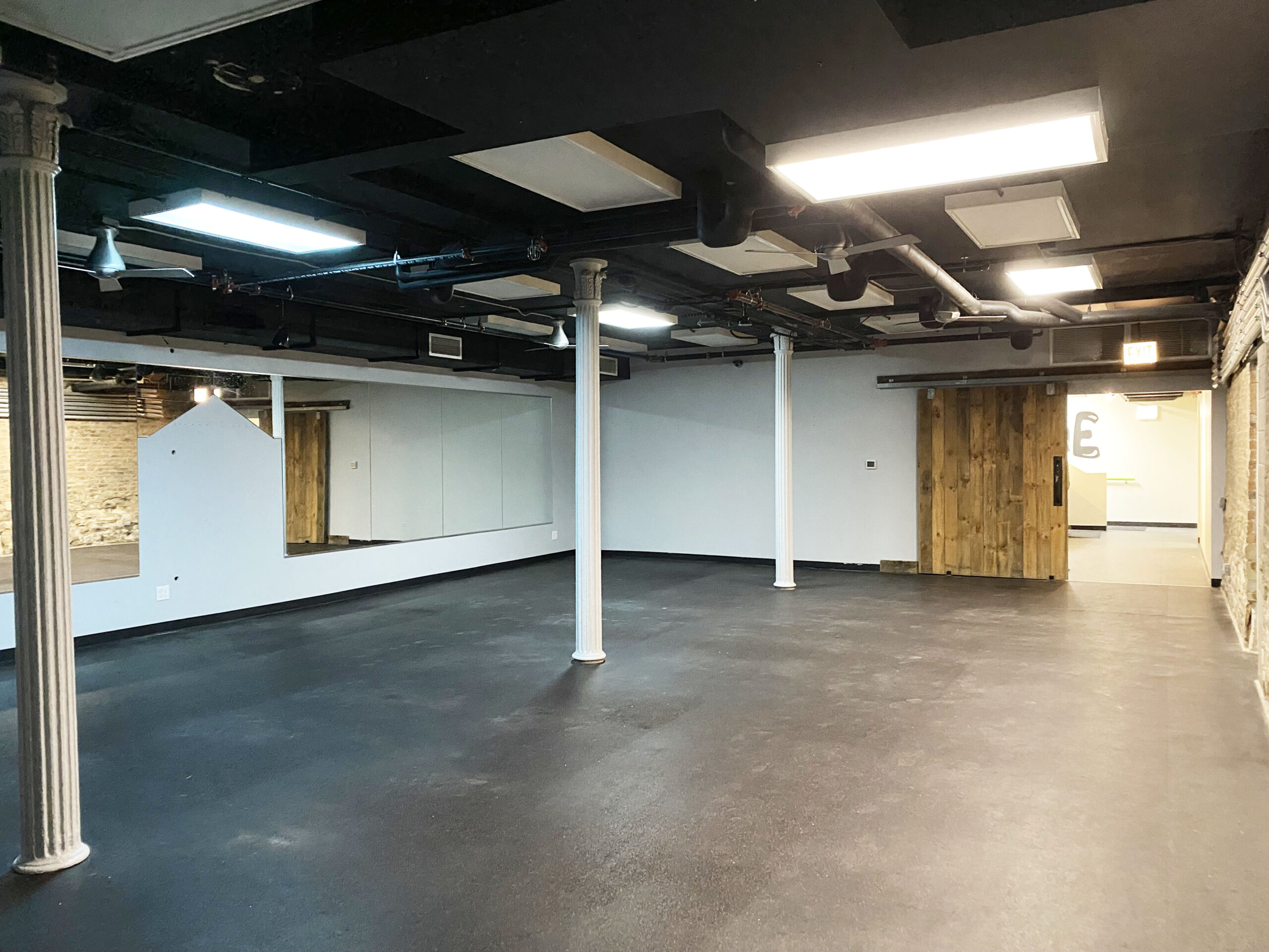 430-436 N Clark Interior