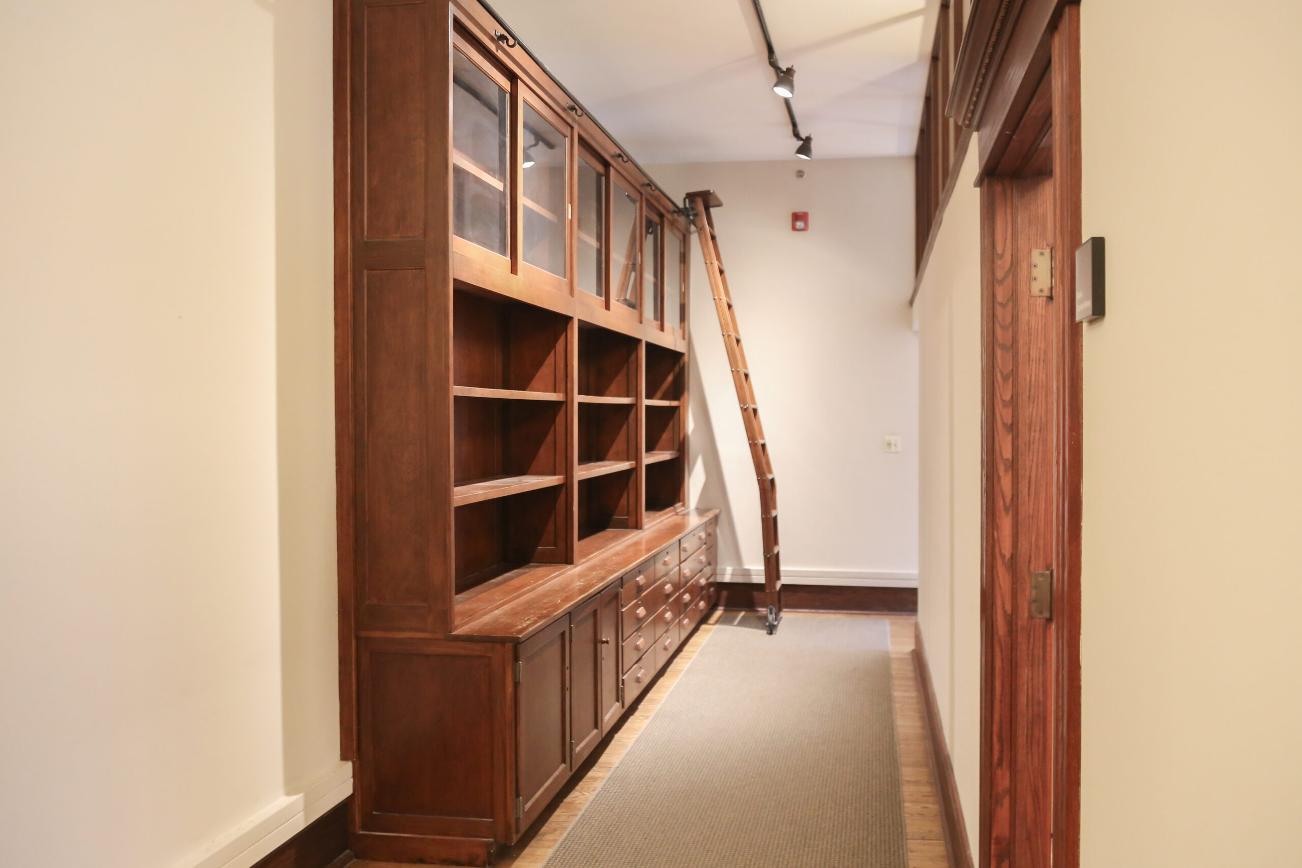 Suite 100 Interior