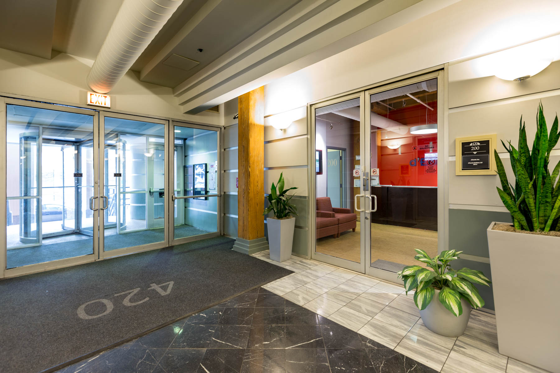 420 W Wabash Interior