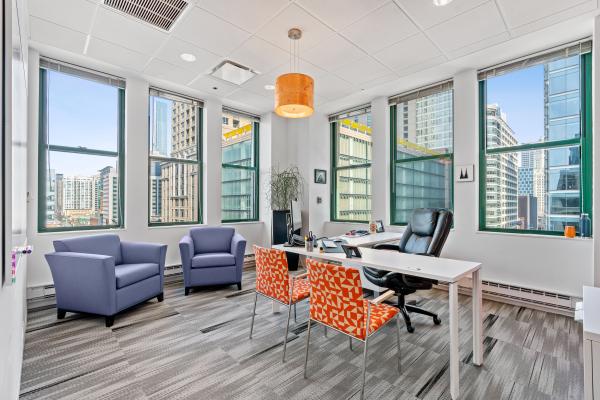 Suite 700 Interior