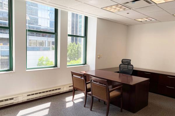 Suite 300 Office 0